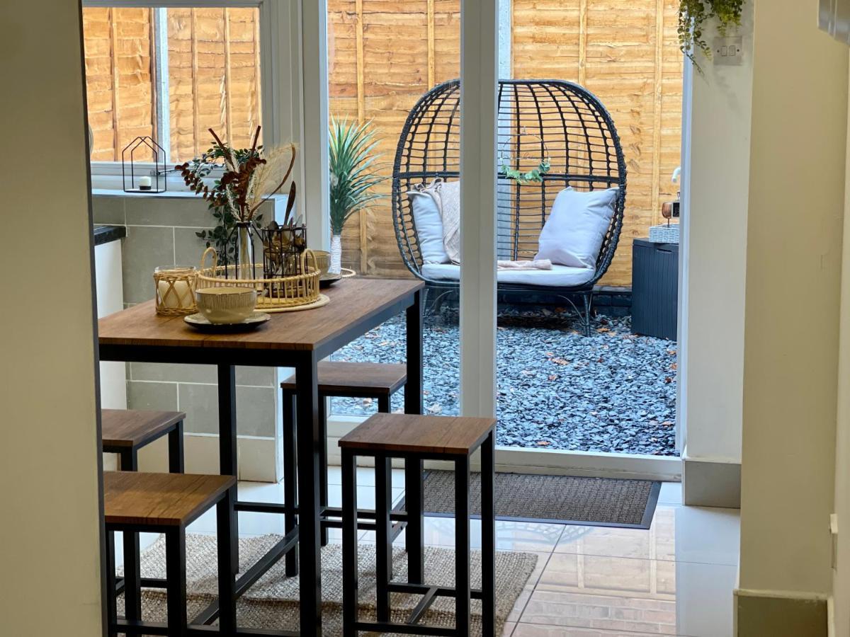 Urban 3 Bedroom Home In Kings Heath-Great Location Birmingham Eksteriør billede