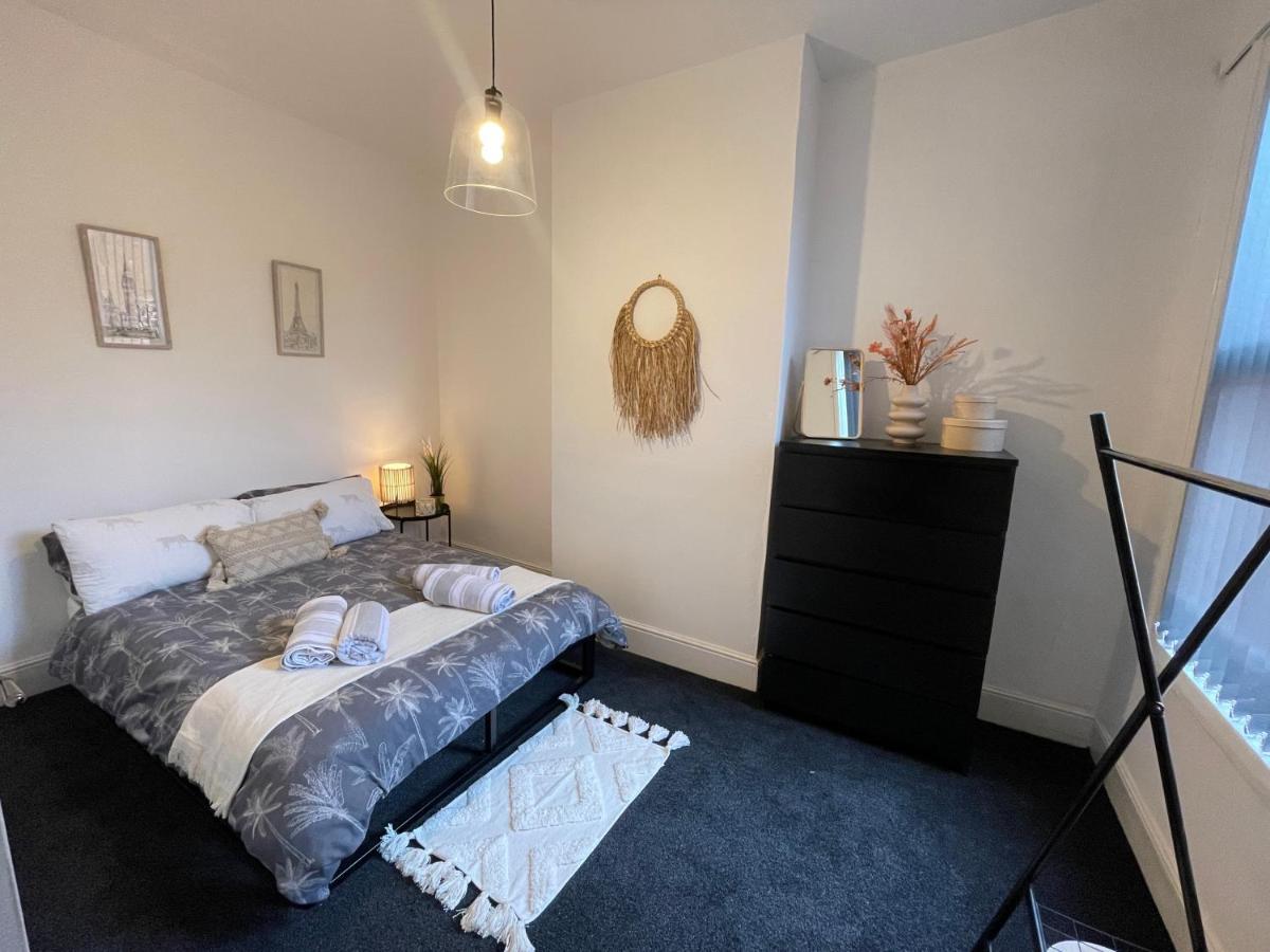 Urban 3 Bedroom Home In Kings Heath-Great Location Birmingham Eksteriør billede